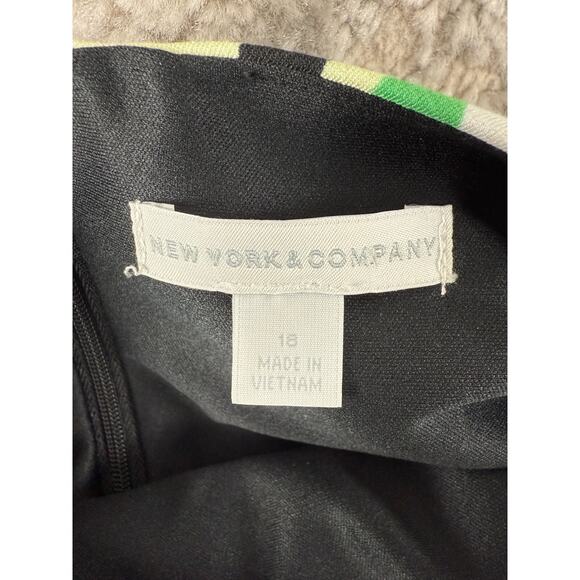 New York Company Plus Sz 18 Dark Floral Print Knee Length Shift Dress Cap Sleeve - Picture 6 of 9